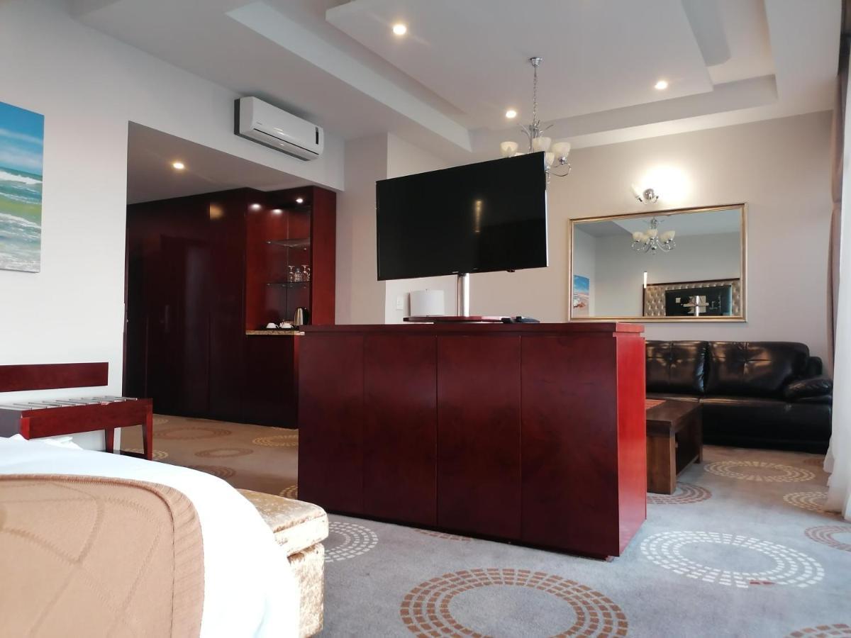 Flamingo Villas Boutique Hotel ولفس بي المظهر الخارجي الصورة