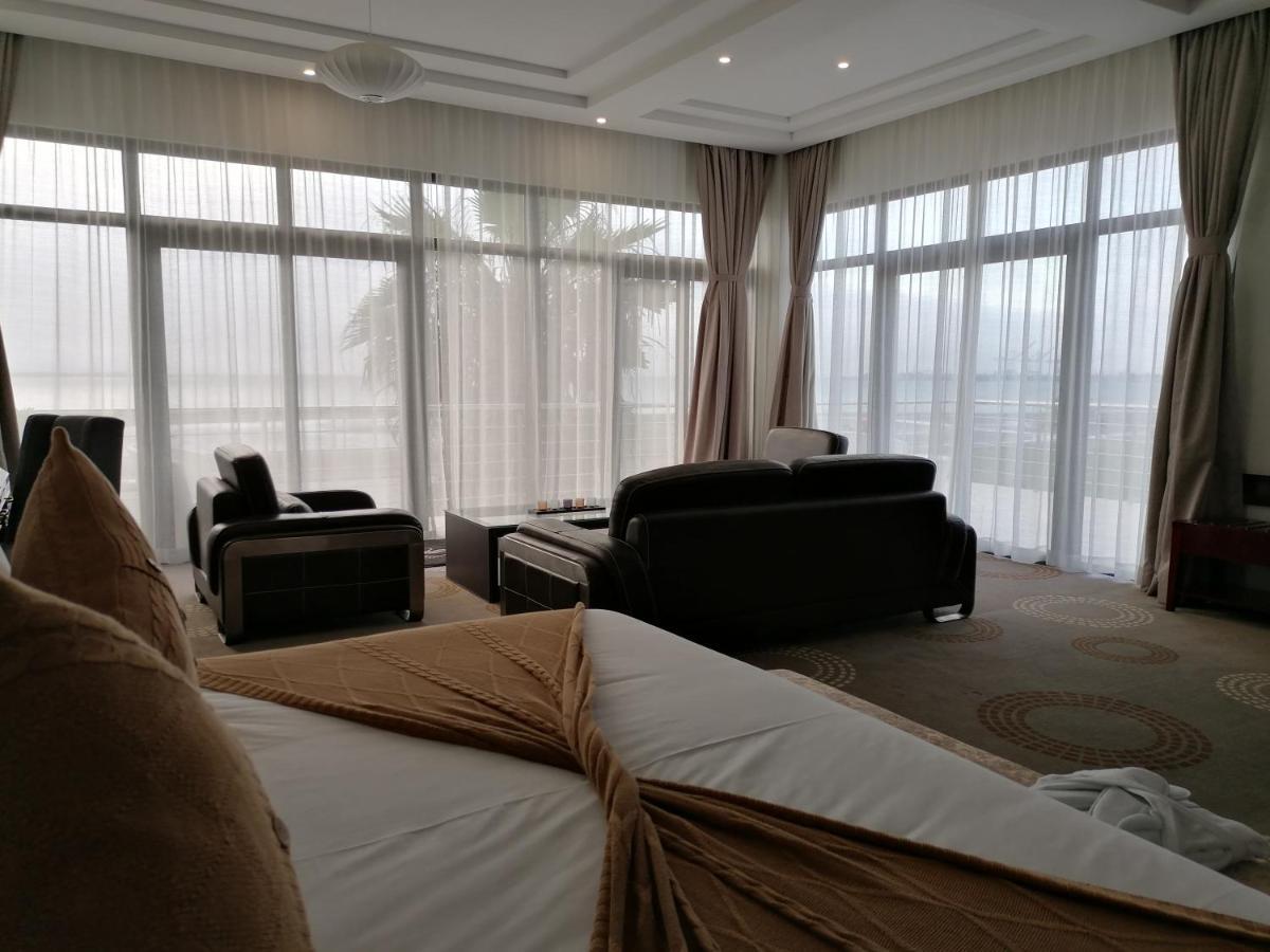 Flamingo Villas Boutique Hotel ولفس بي المظهر الخارجي الصورة